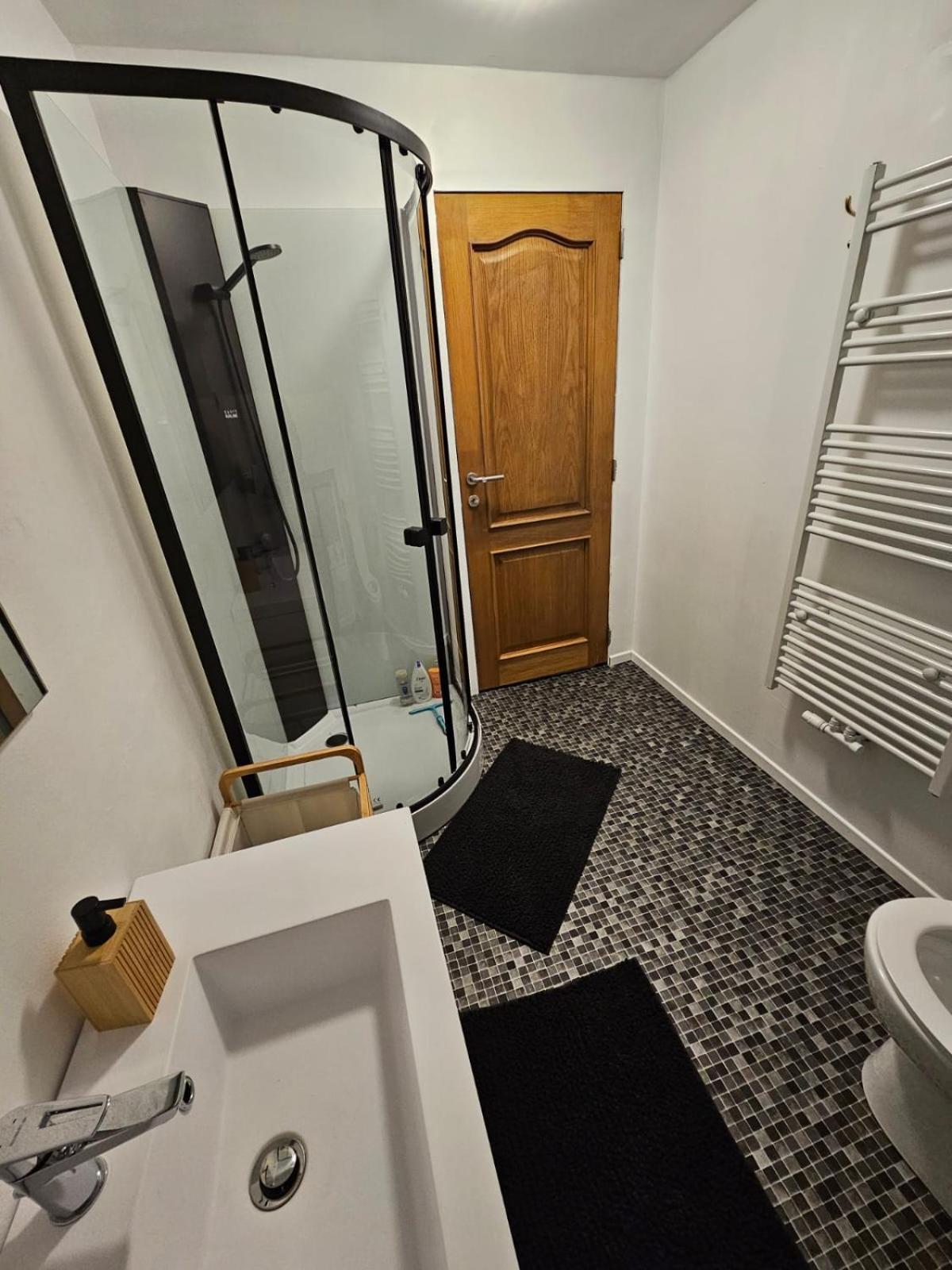 Luna Apartment *